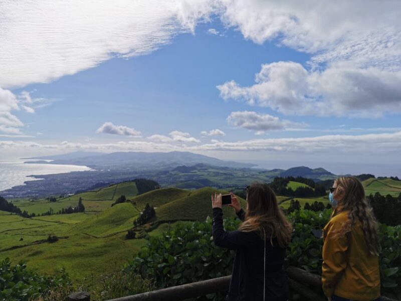 São Miguel 2-Day Tour: Sete Cidades, Fogo, Furnas & Nordeste - Lagoa do Fogo Viewpoint and Lush Volcanic Landscape