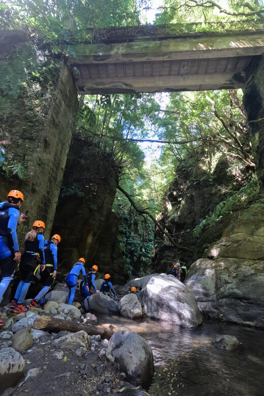 São Miguel: AdventurePark Canyoning Salto do Cabrito, Azores - The Experience Guides and Their Role