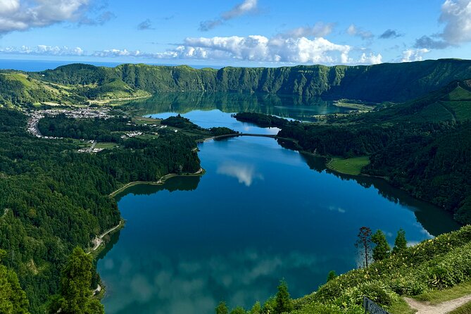 São Miguel Azores: Explore the dramatic crater of Sete Cidades - Meeting Point and Logistics