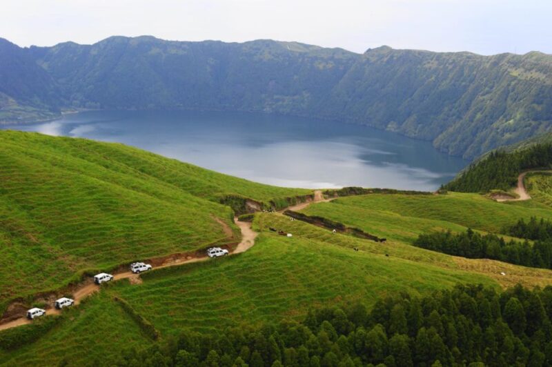 São Miguel, Azores: Sete Cidades Half-Day Jeep Tour - Exploring the Volcano Rim at Vista do Rei