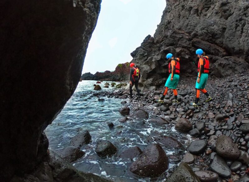 São Miguel: Coasteering Experience in Caloura - Key Points