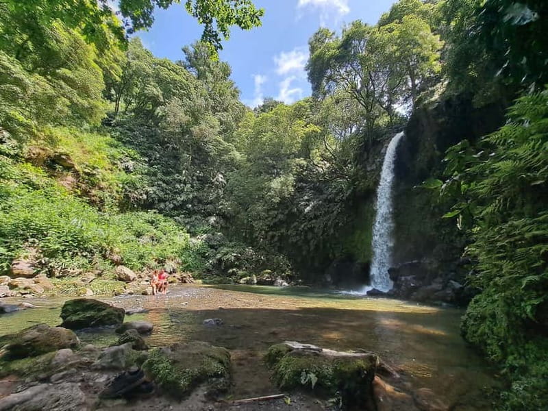 São Miguel: Enchanted Secret Waterfalls Hike, Dive, and Dine - Discover São Miguels Hidden Waterfalls with a Guided Hike