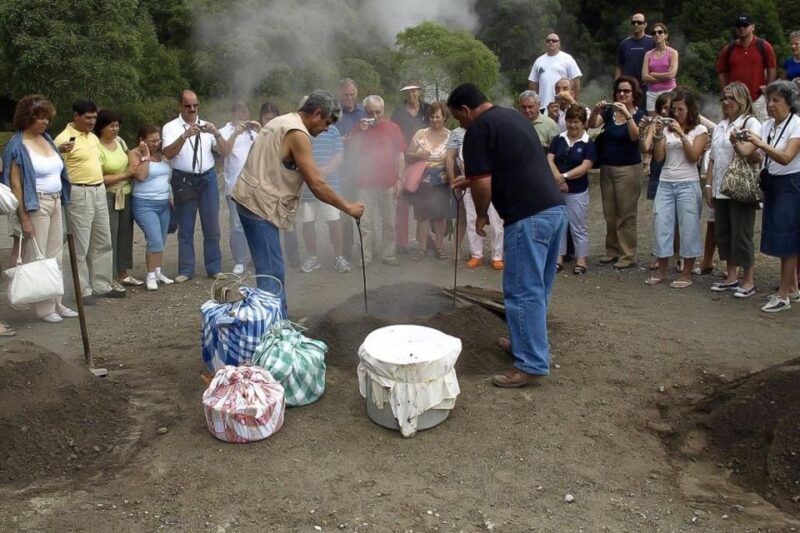 São Miguel: Full-Day 4WD Jeep Tour to Furnas with Lunch - Returning Along the Northern Coast with Relaxed Stops