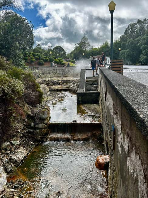 São Miguel: Furnas Half-Day Tour - Watching the Traditional "Cozido" Stew Being Removed