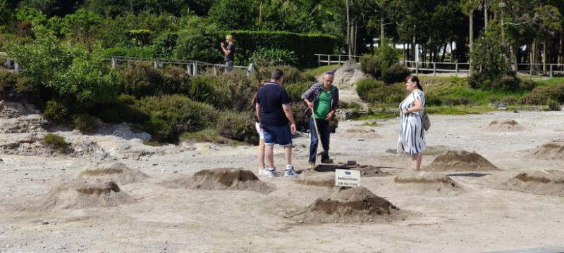 São Miguel: Furnas Valley Tour with Thermal Bath Option - Exploring Lagoa das Furnas and Vila Franca do Campo