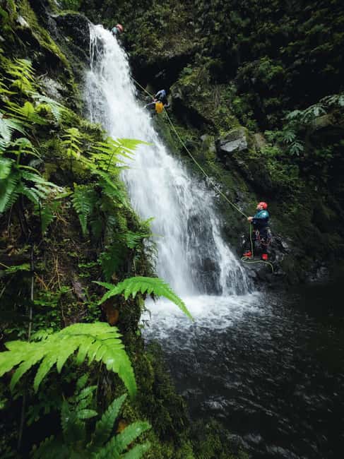 São Miguel: Level 1 Canyoning in Ribeira dos Caldeirões - What the Canyoning Route Entails
