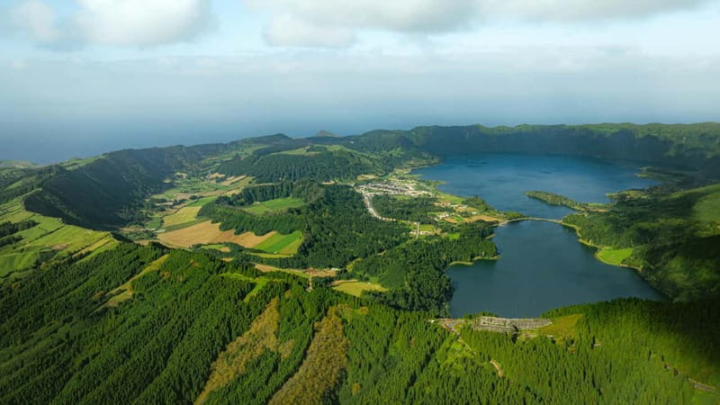 São Miguel: Sete Cidades & Pineapple Plantation Tour - Scenic Drives Through the Southwest Region