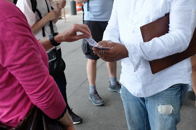 Sarah's Fire Historical Walking Tour in New York City - Duration, Pace, and Weather Considerations