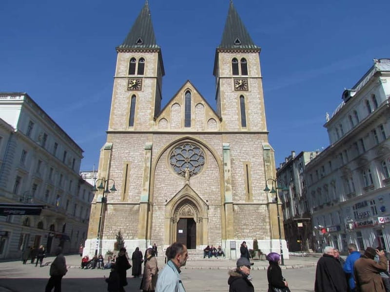 Sarajevo: Discover Sarajevo Walking Tour with Local Guide - Key Points