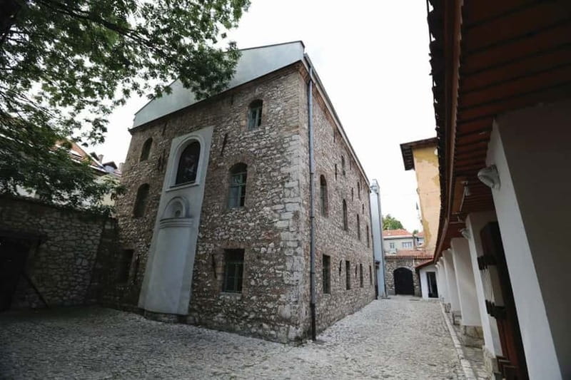 Sarajevo: Discover Sarajevo Walking Tour with Local Guide - Practicalities: Meeting Point, Accessibility, and Value