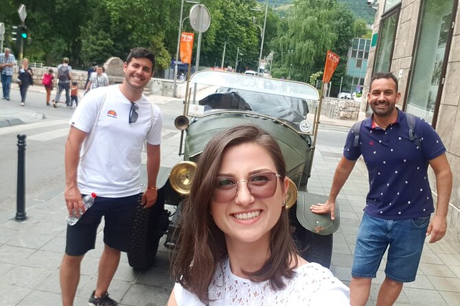 Sarajevo genuine walking tour: Steps through history - Discovering Gazi Husrev-beg Mosque and Its Complex