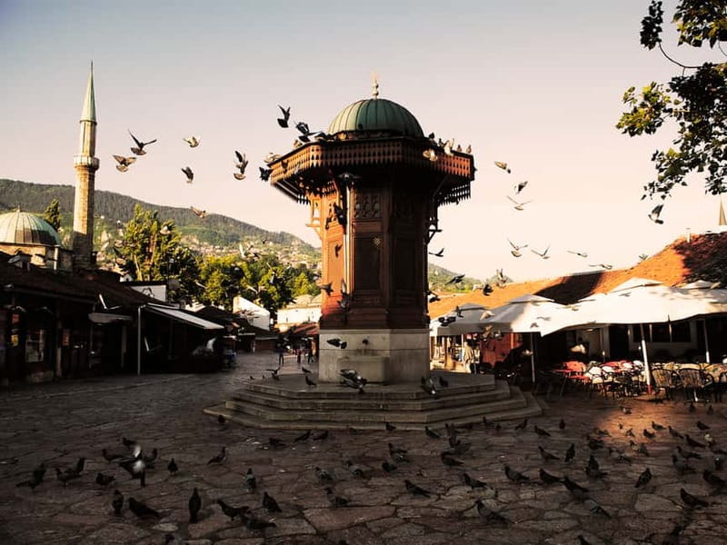 Sarajevo: Grand Walking Tour Through Time and Cultures - Key Points