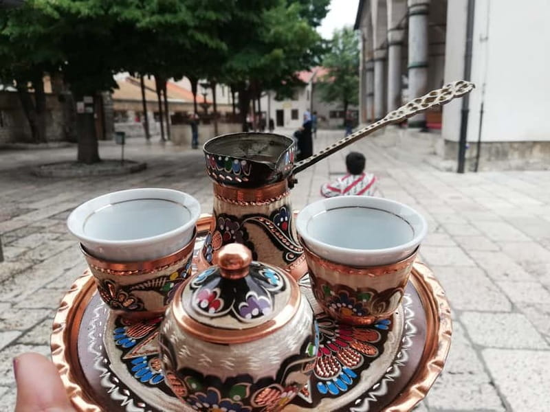 Sarajevo: Grand Walking Tour Through Time and Cultures - Cultural Diversity at Gazi Husrev-beg Mosque and the Meeting of Cultures
