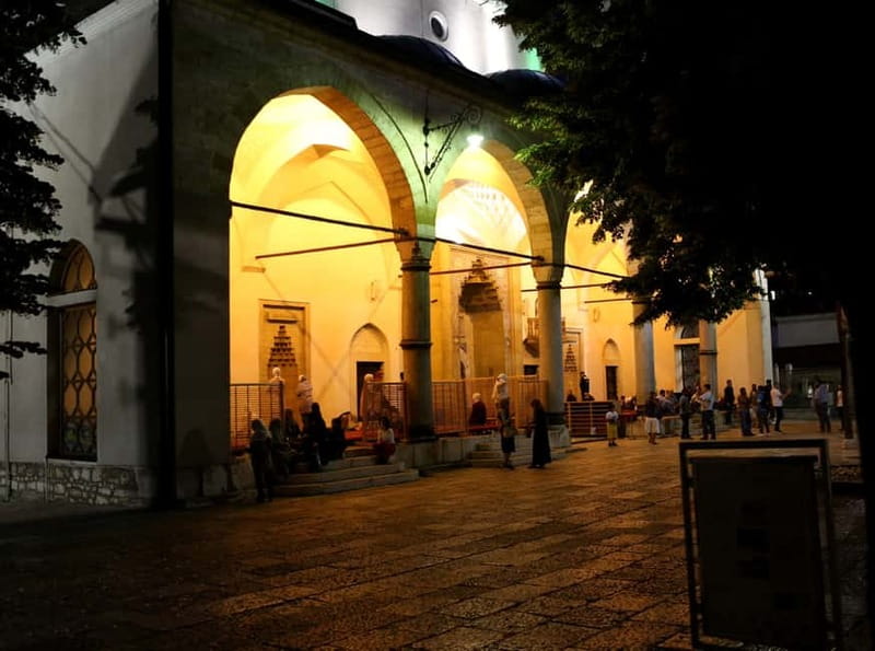 Sarajevo: Nighttime City Highlights Walking Tour - Discovering the Emperors Mosque and the Sarajevo City Hall