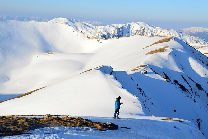 Sarajevo Snowshoeing Adventure - Relaxing with a Warm Beverage After the Hike