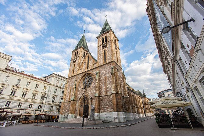 Sarajevo Uncovered: Old Town Tour with Coffee and Food Tasting - The Ottoman-Style Sebilj Fountain and Cultural Atmosphere