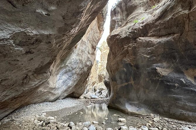 Sarakina Gorge hiking & swim Adventure - Jeep Safari South Crete - Mthoi: Authentic Cretan Lunch and Wine