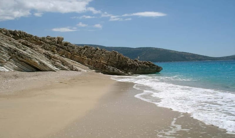 Sarandë: Boat Tour at Kroreza & Hidden Caves with Snorkeling - Snorkeling and Water Activities