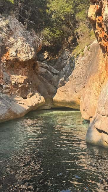 Sarandë: Coastal Cruise to Porto Palermo/Himare with Sunset - Practical Tips: What to Bring and Wear