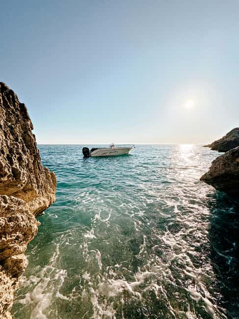 Sarande: Sunset Boat Tour with Local Wine - Key Points