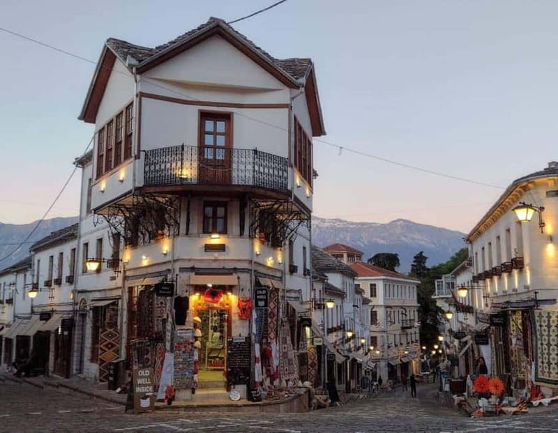 Sarandë: Tour Gjirokaster,Blue Eye & Lekursi Castle - Key Points