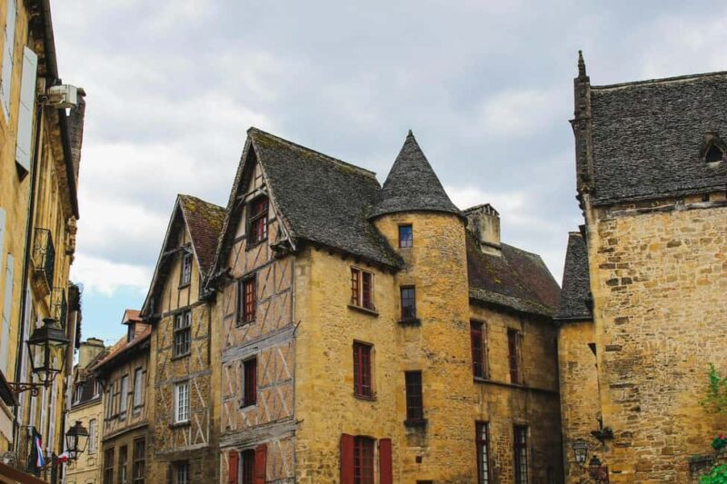 Sarlat: Private Guided Tour of the Jewel of the Perigord - Starting at the Office de Tourisme Sarlat Périgord Noir
