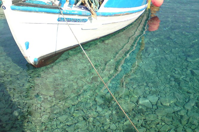 Saronic Gulf Cruise: Explore Hydra, Poros & Aegina - Discovering Poros: Yachts, Shops, and Narrow Streets