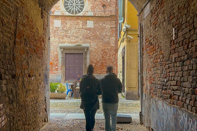 Sato Code Escape Room across Padua - How the Team Game Works with Smartphones