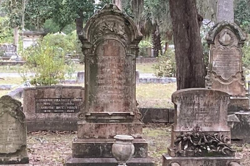 Savannah: Bonaventure Cemetery Golf Cart Guided Tour - Explore Savannah’s Iconic Bonaventure Cemetery on a Golf Cart