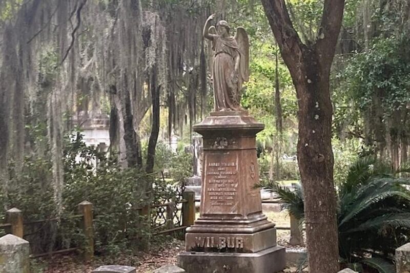 Savannah: Bonaventure Cemetery Golf Cart Guided Tour - Guided Tour Highlights: Knowledgeable and Charismatic Guides
