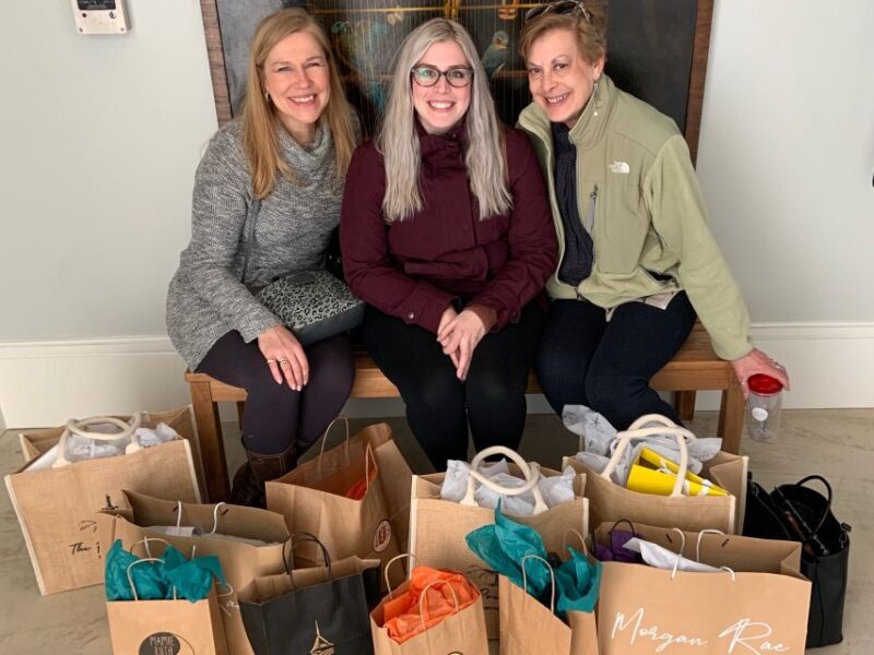 Savannah: Champagne and Shopping Guided Tour - Key Points