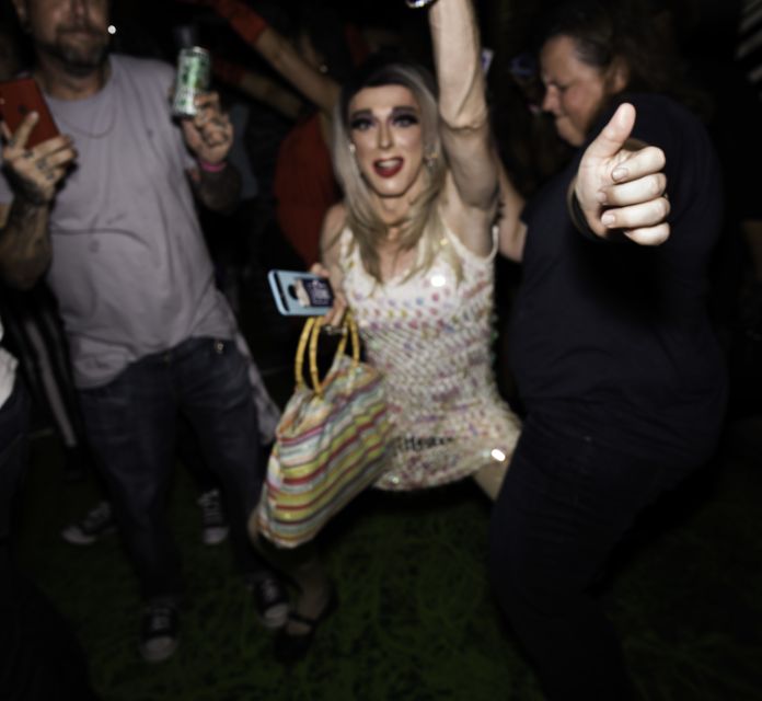 Savannah: Drag Queen Guided Pub Crawl with Sing-a-Longs - The Physical and Practical Aspects of the Tour