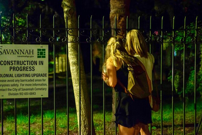 Savannah Ghost Tour for Adults ALL Alcoholic Drinks Included - Key Points