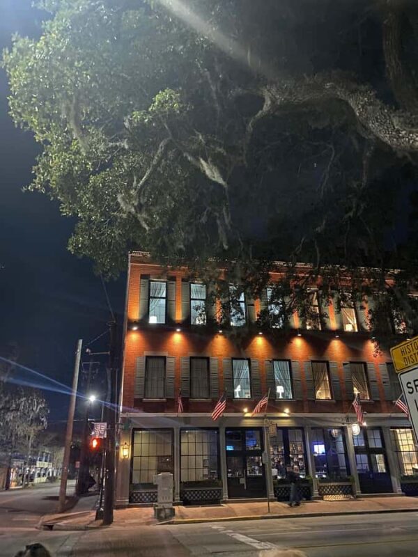 Savannah: Grave Tales Walking Tour - The Local Legend that Savannah Is Built on the Dead