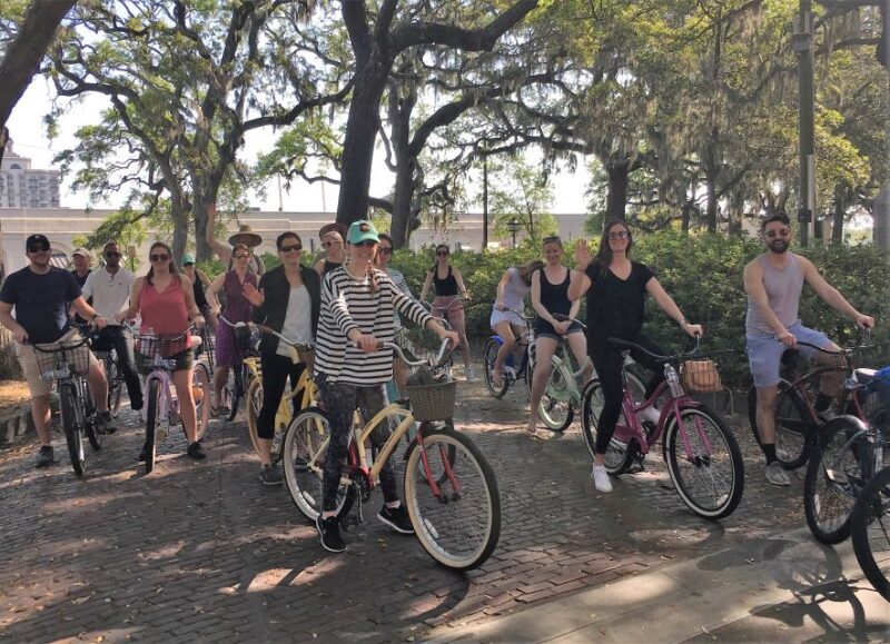 Savannah: Historical Bike Tour with Tour Guide - Why This Tour Excels: Best for History Buffs and Active Visitors