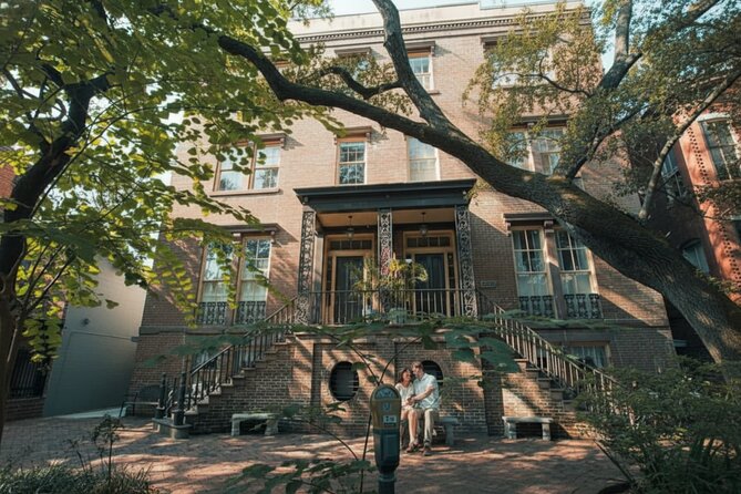 Savannah Self Guided Walking Tour with Audio Guide - Exploring City Market’s Historic Charm