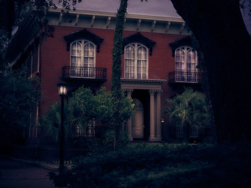 Savannah: Sixth Sense Savannah Ghost Tour - Discover Savannah’s Haunted Secrets for Just $32