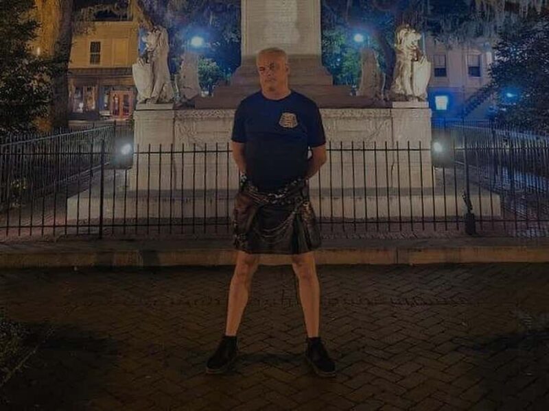 Savannah: Walking Tour with Bar Stops & Local Guide - Who Will Appreciate This Haunted Savannah Tour?