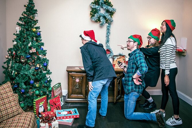 Saving Christmas Escape Room in Chattanooga - How the Theme Brings Christmas to Life