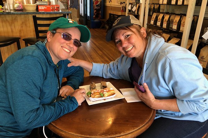 Savor Bar Harbor Culinary Walking Tour - The Guide’s Role in Enhancing the Experience