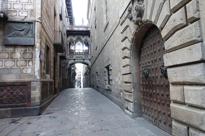 Savor Spain: Food, Wine, History & Culture Small Group Tour in Old Barcelona - Gothic Quarter: Historic Streets and Two Tasting Bars