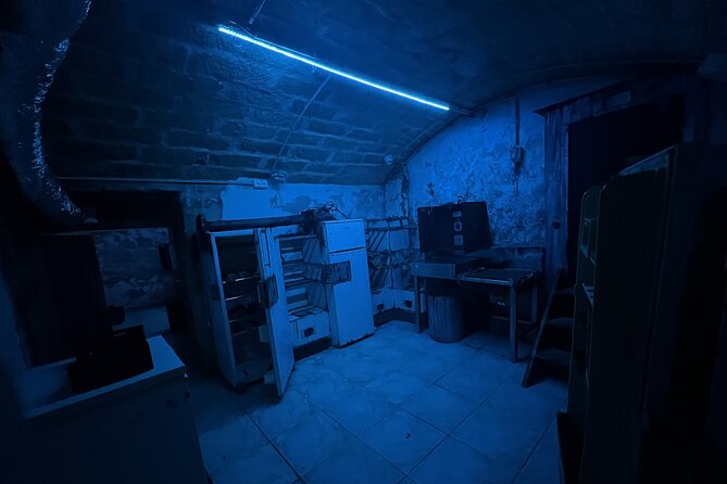 Saw2 vs Squid Game - Escape Game Montpellier - What the Game Involves: Themes and Atmosphere