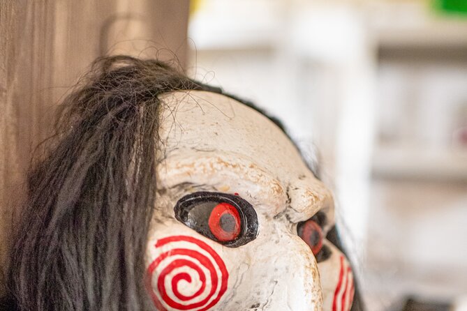 Saw2 vs Squid Game - Escape Game Montpellier - The Role of the Guides and Atmosphere