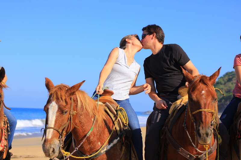 Sayulita: Horseback Riding Tour - Included Amenities and Extras