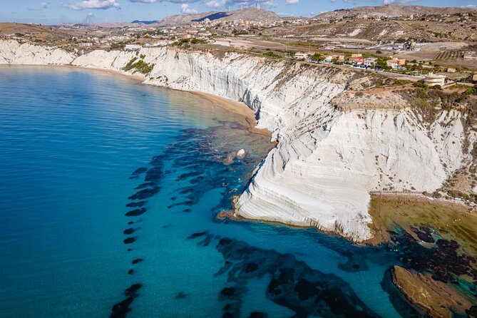 Scala dei Turchi in 3.5 hours, boat tour with stops for swimming - Key Points