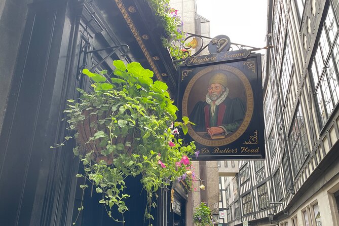 Scandalous Square Mile - Guided Walking Tour in City of London - Starting Point at Moorgate in London’s Financial District