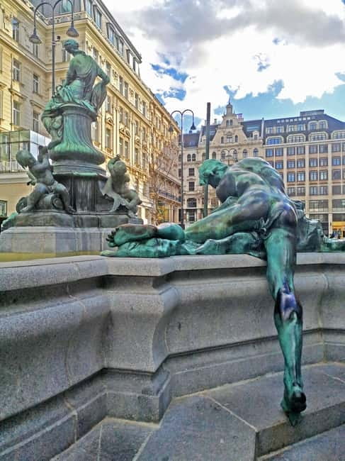 Scandals, affaires & anecdotes in Vienna - Behind the Scenes: Vienna’s Scandals and Eccentric Characters