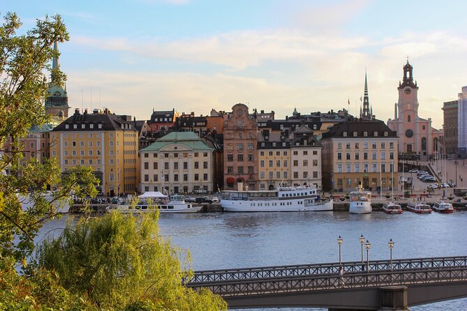 Scandinavian Art, Architecture and Design Tour in Stockholm - Exploring Stockholms Design Districts in Östermalm
