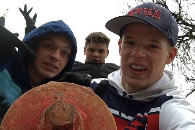 Scavenger Hunt Adventure in Houston by Wacky Walks - The Remote Host Enhances the Experience