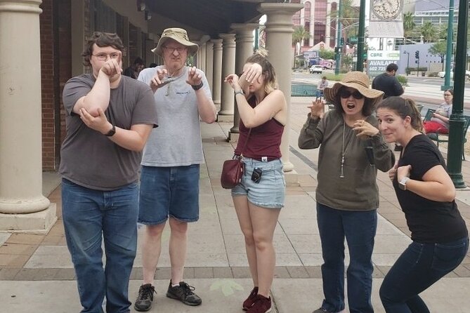 Scavenger Hunt Adventure in Pensacola by Wacky Walks - Accessibility and Suitability for Different Groups